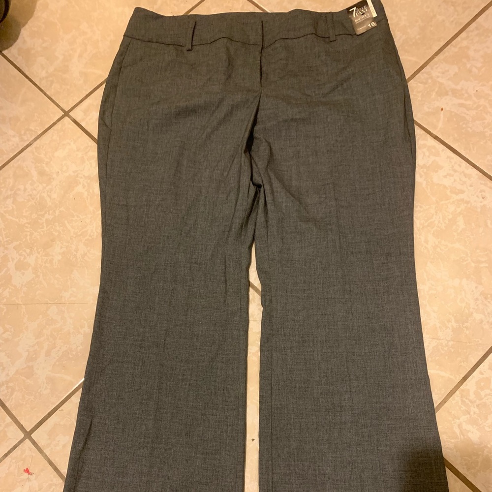New York& Com pants size 16p NWT